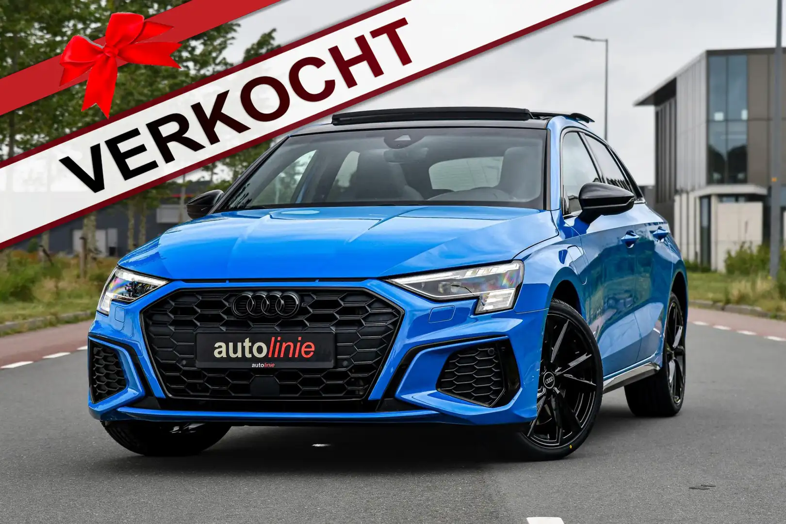 Audi A3 Sportback 45 TFSI e S edition Competition. Pano, R Blauw - 1