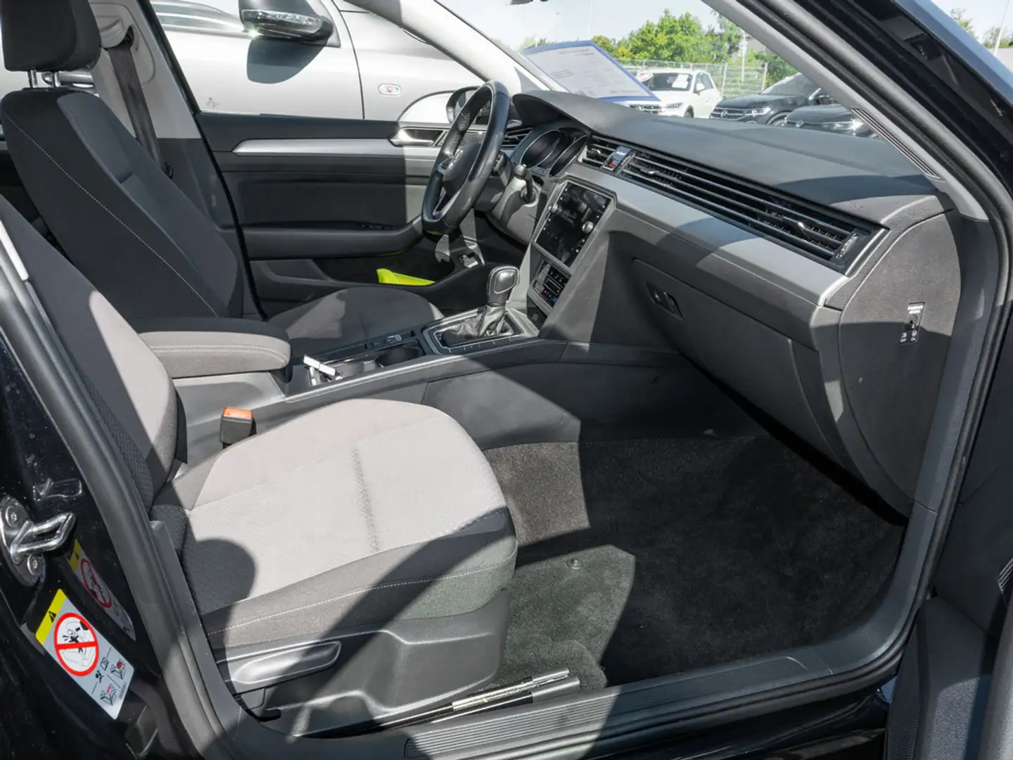 Volkswagen Passat Variant 2.0 TDI KAMERA NAVI ACC LED Negro - 2