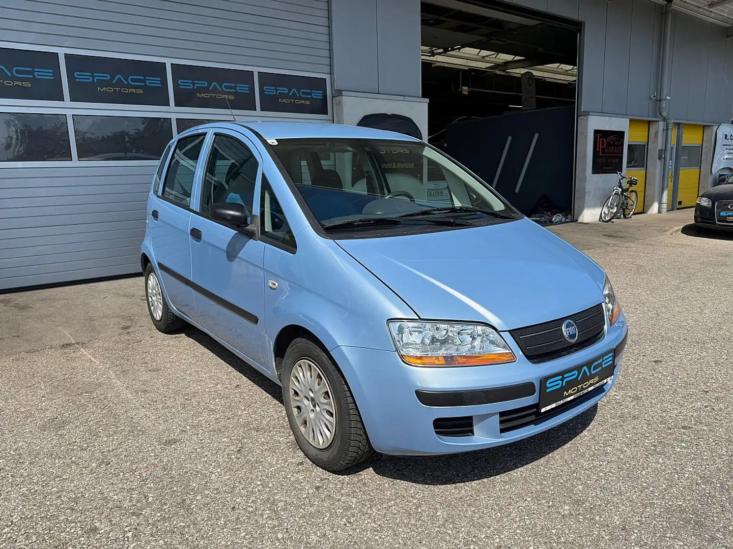 Fiat Idea 1,3 16V JTD Multijet 70 Dynamic Blau - 1