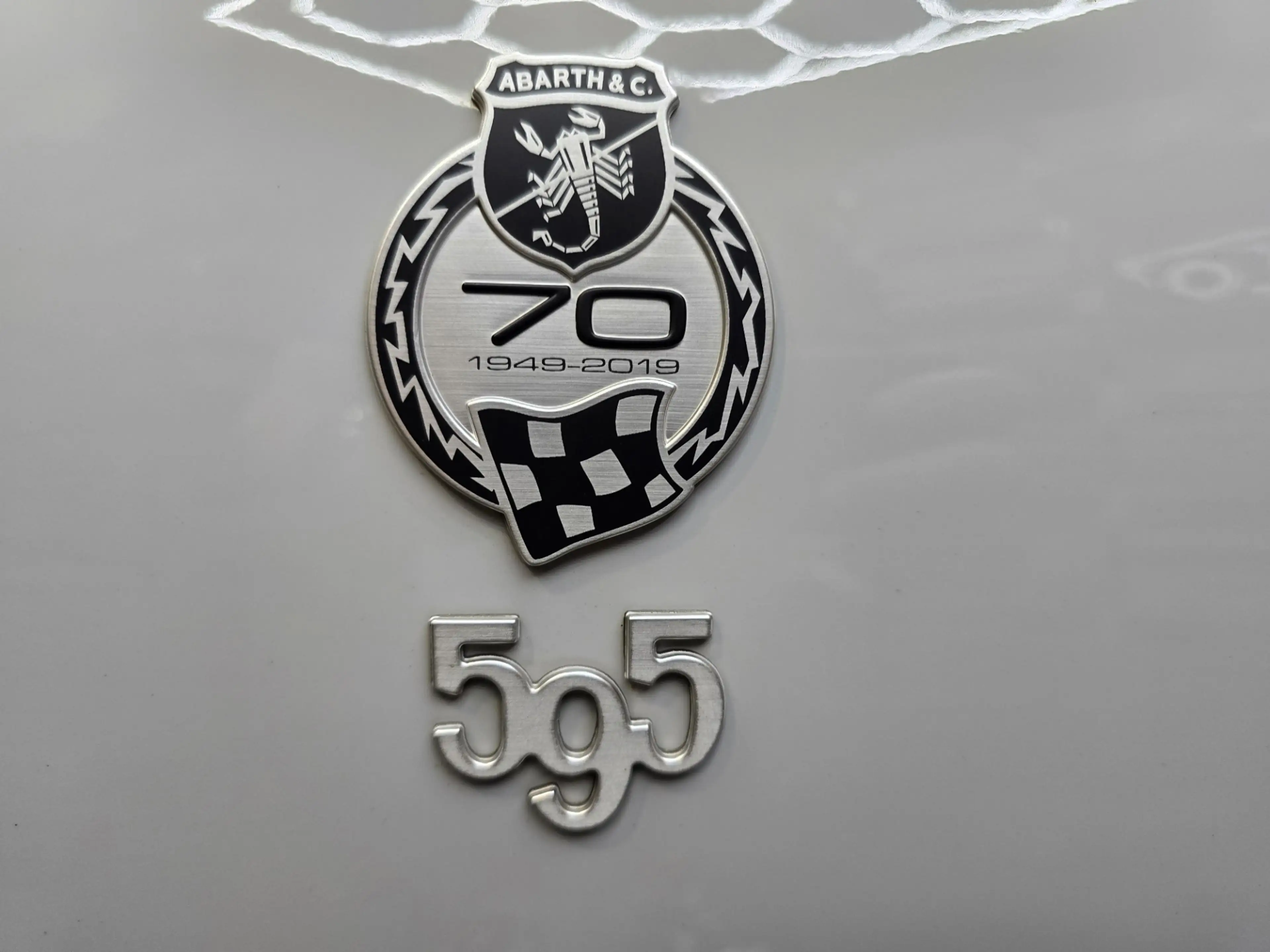 Fiat 500 Abarth 1.4 T-Jet Competizione Esseessee 70th Anniversary — photo 7