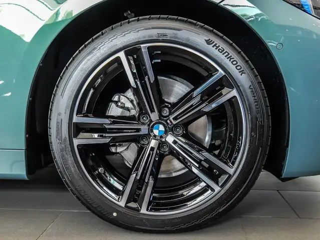 BMW I view 5