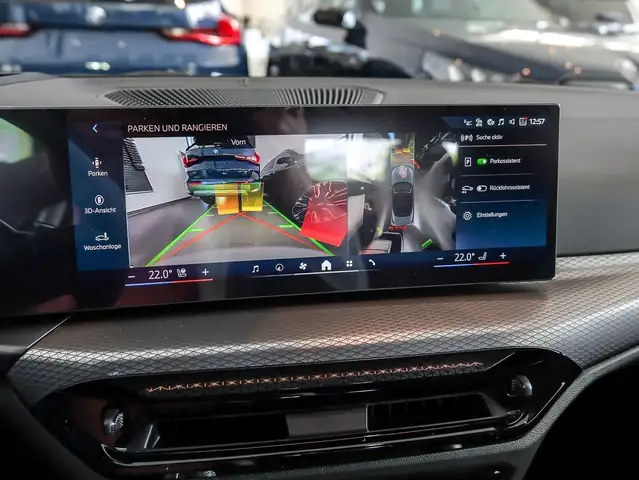 BMW I view 12