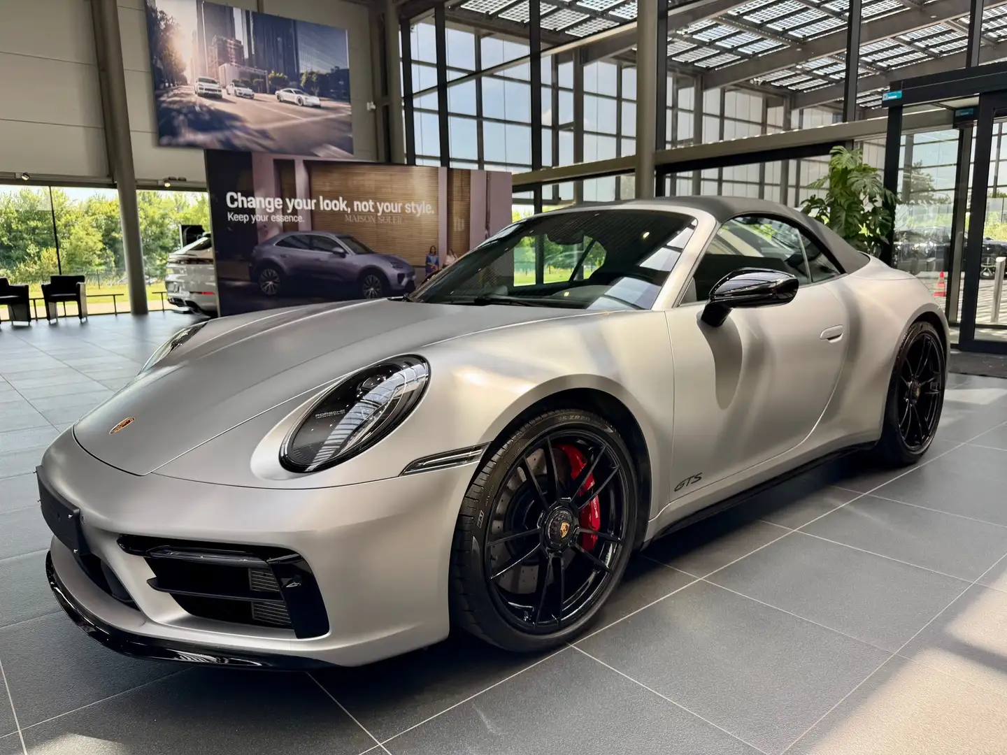 Porsche 911 911 Carrera 2 GTS Cabriolet 3.0 Bi-Turbo PDK Argent - 1