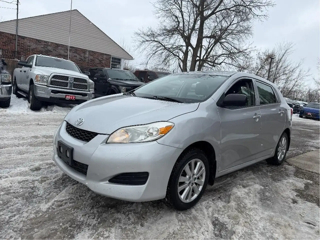 Toyota Matrix снимка Toyota Matrix