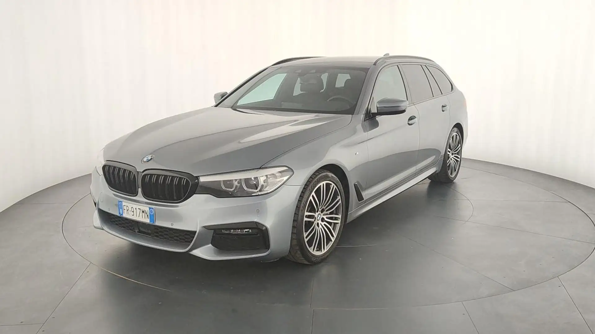 BMW 530 530d xDrive 249CV Touring Msport Grau - 1