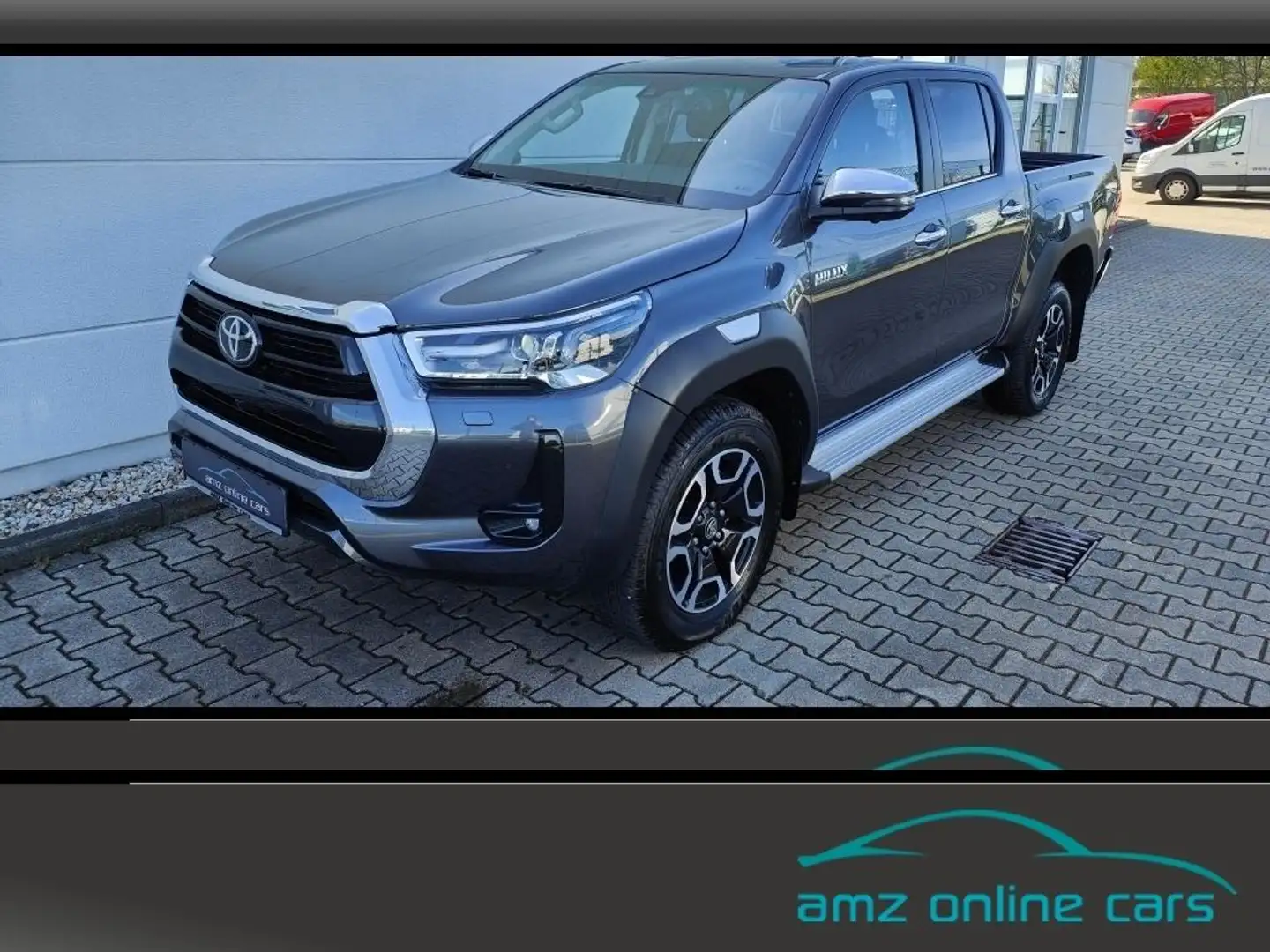 Toyota Hilux 2.8 4WD Aut. DoKa Executive Leder 360° Grau - 1