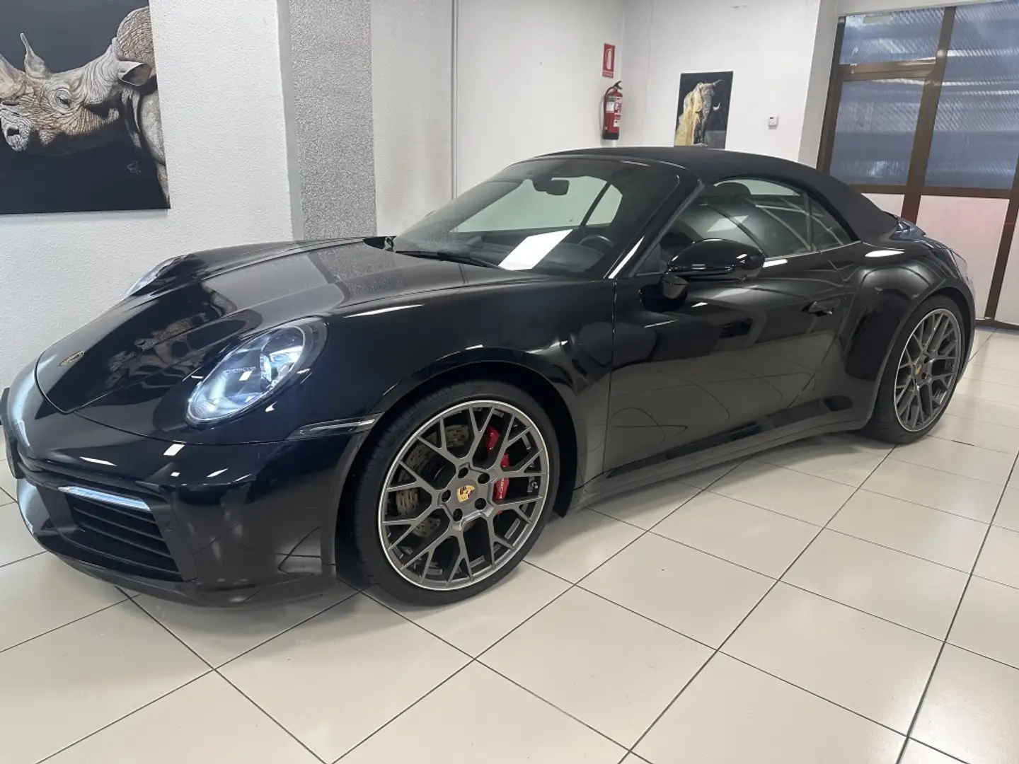 Porsche 992 Carrera 4S Cabriolet PDK Noir - 1