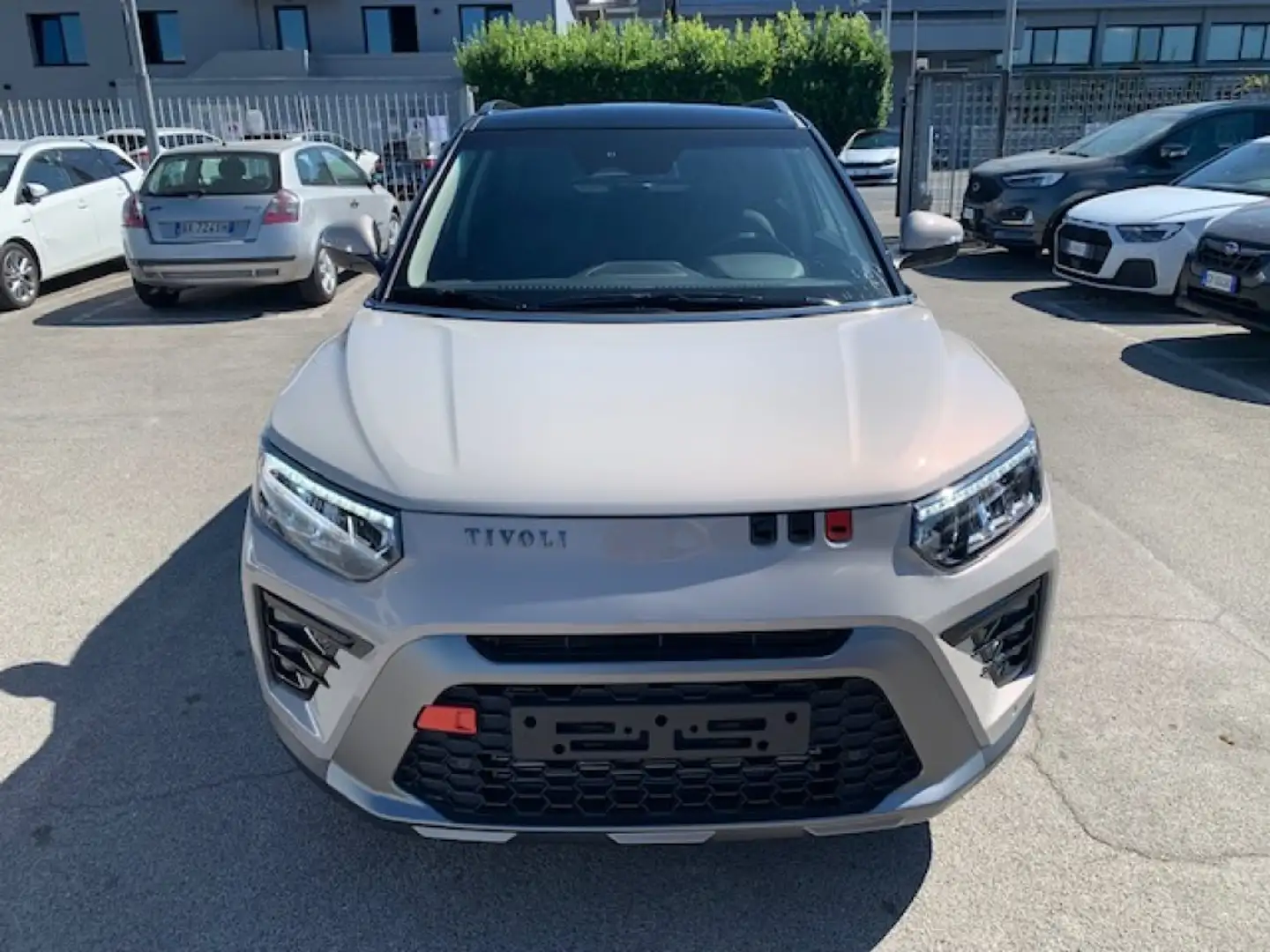 KGM Tivoli 1.5 GDI Turbo 2WD 135 CV Must Neopatentati Bianco - 2