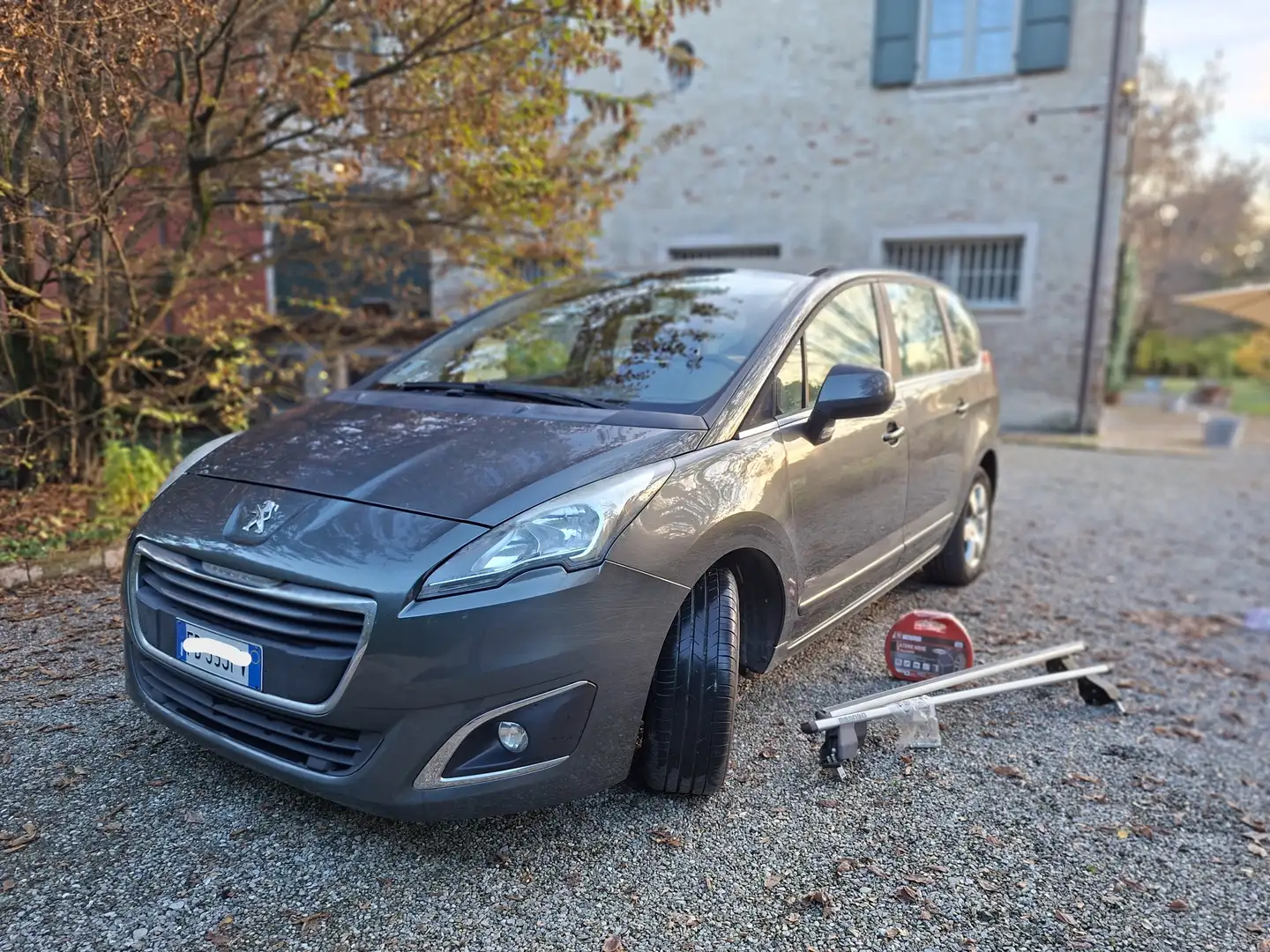 Peugeot 5008 5008 1.6 bluehdi Active s - 1