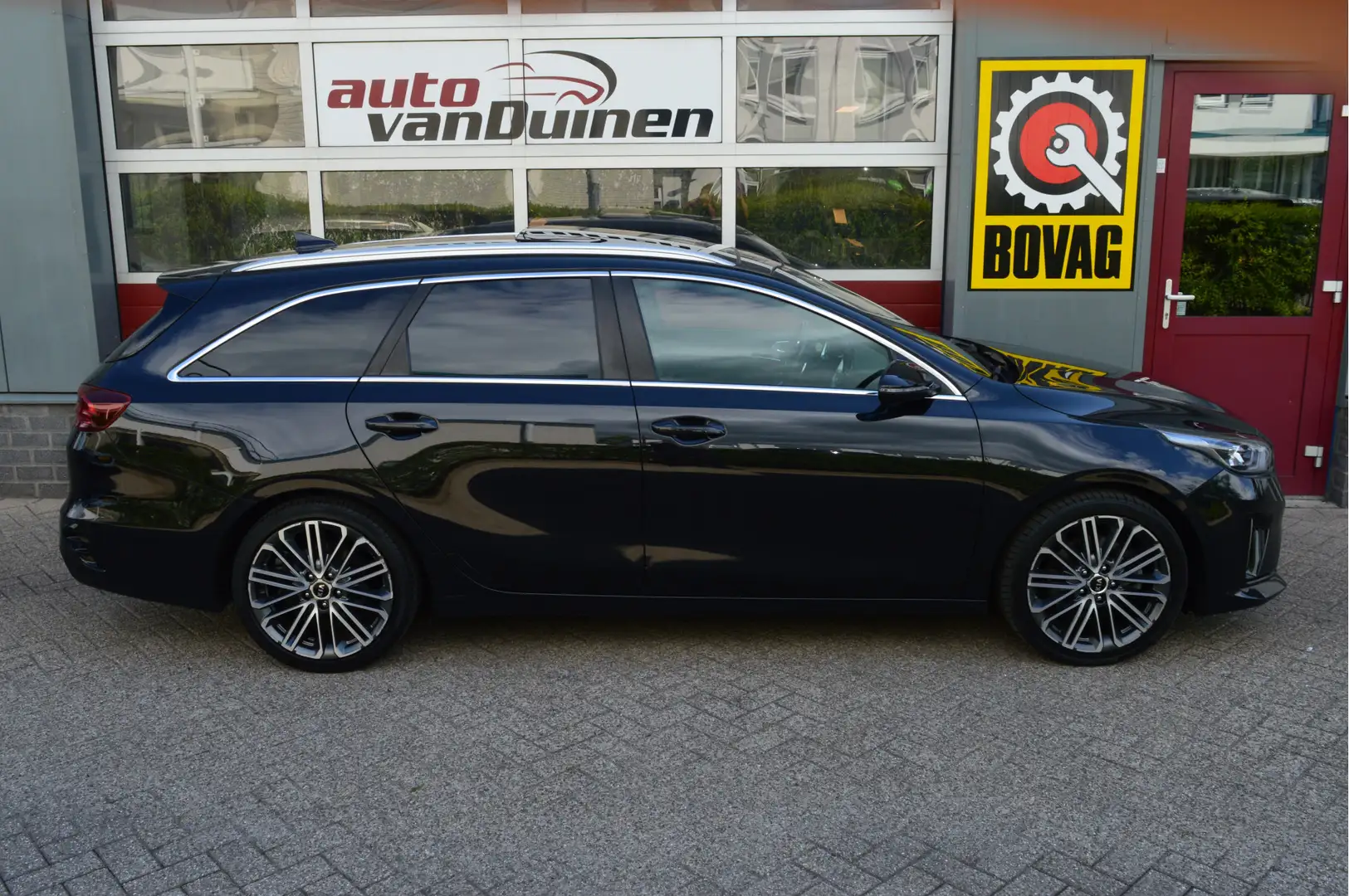 Kia Ceed / cee'd 1.4 T-GDI GT-PlusLine O.a: Camera, ACC, Stuur+Stoe Zwart - 2