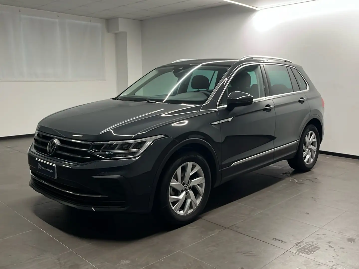 Volkswagen Tiguan Tiguan 2.0 TDI LIFE 122CV. Grigio - 1