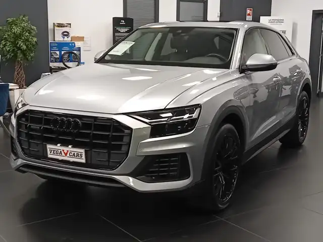 Audi Q8 55 TFSI quattro Sport 22" - PELLE- TETTO - PROMO!!