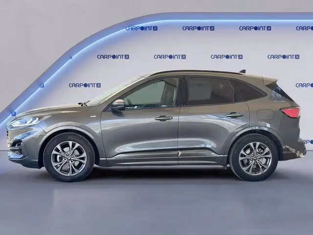 Ford Kuga view 3