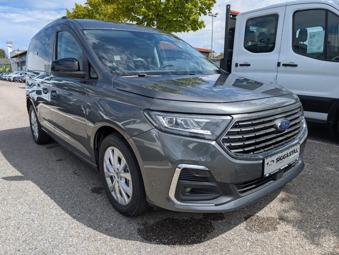 Ford Grand Tourneo Connect Titanium 7-SITZE*IACC*BLIS Grijs - 2