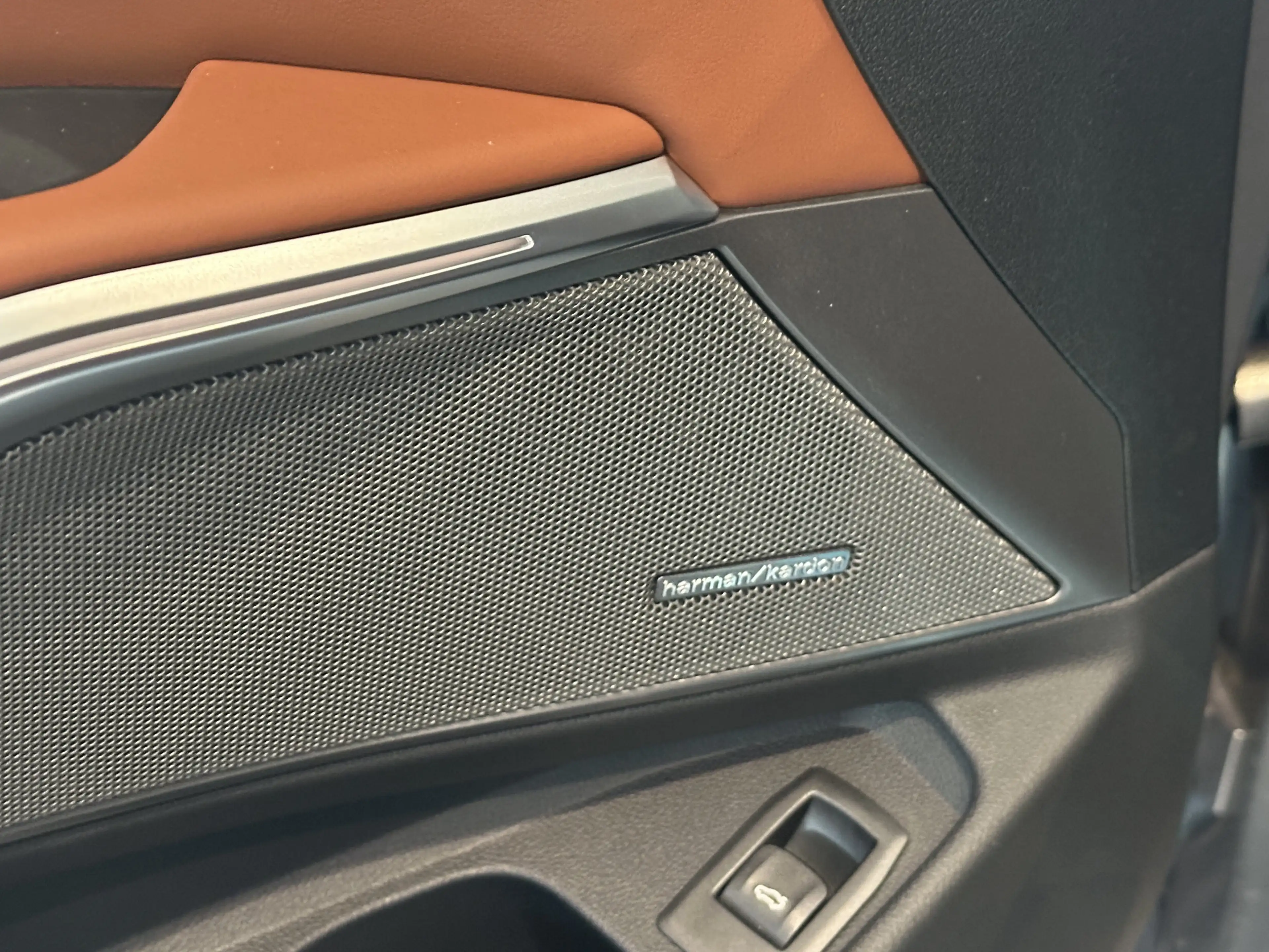 BMW M3 Competition M XDR HK HiFi DAB LED GSD RFK — photo 7