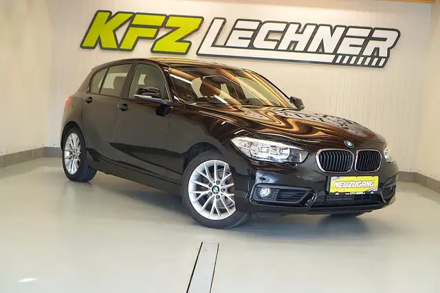 BMW 1 Series view 3