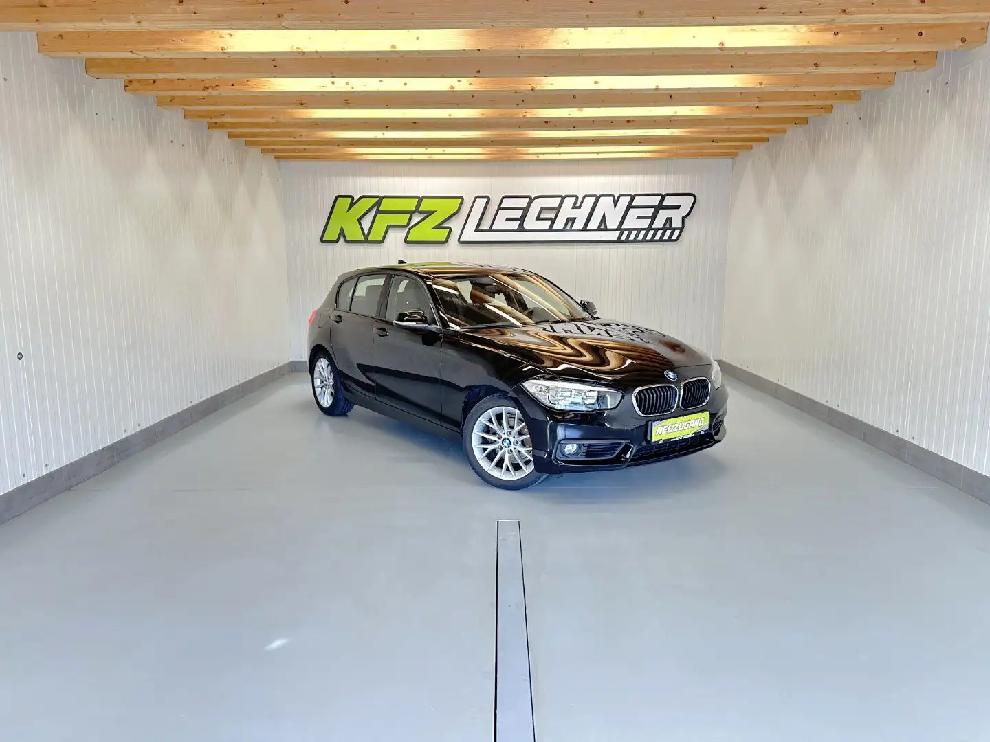 BMW 118 1118i "SITZH*TEMPOMAT*PDC*FREISPR" Schwarz - 1