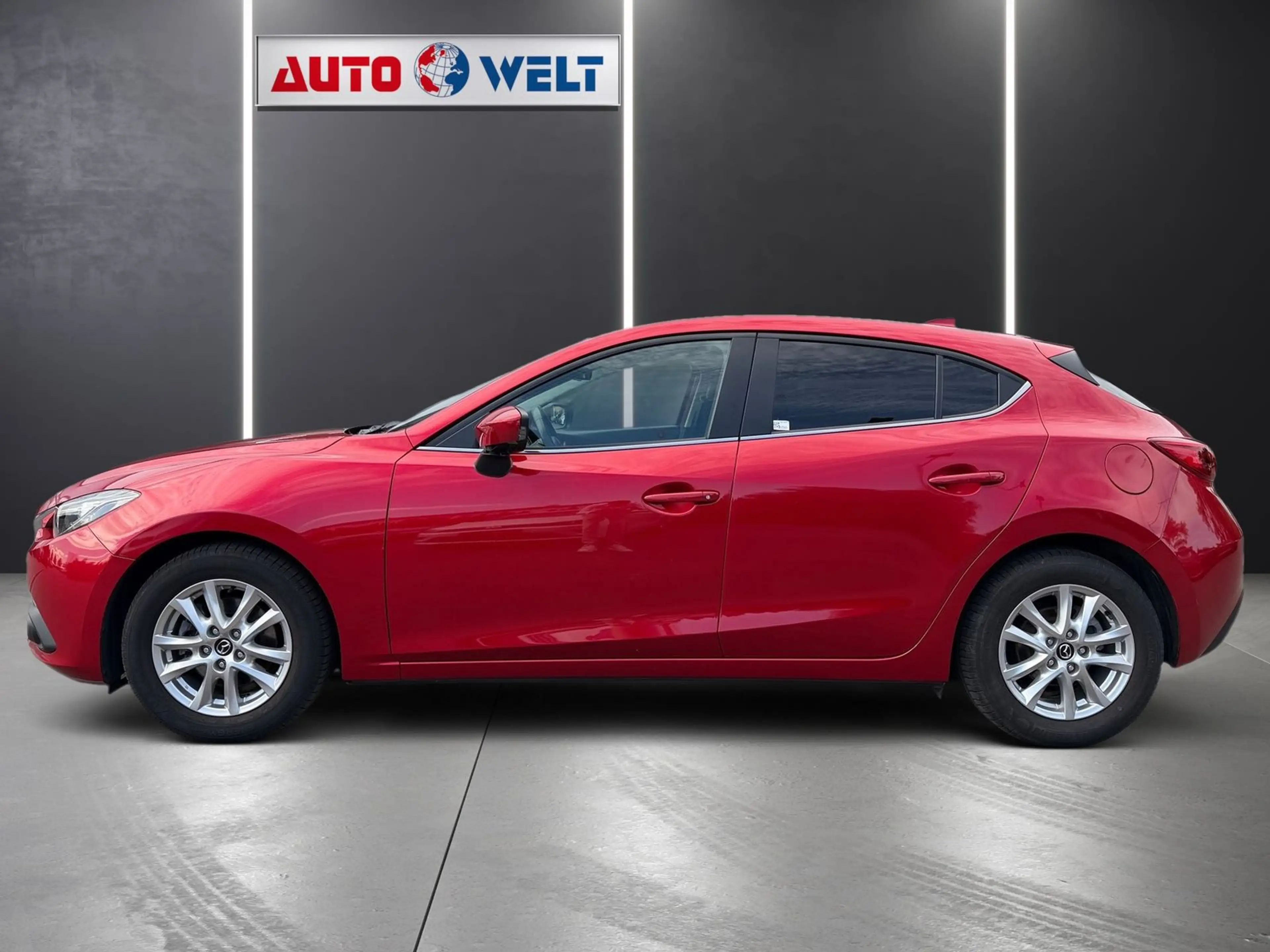 Mazda 3 2.0 Center-Line Navi Sitzheizung Tempomat PDC — photo 6