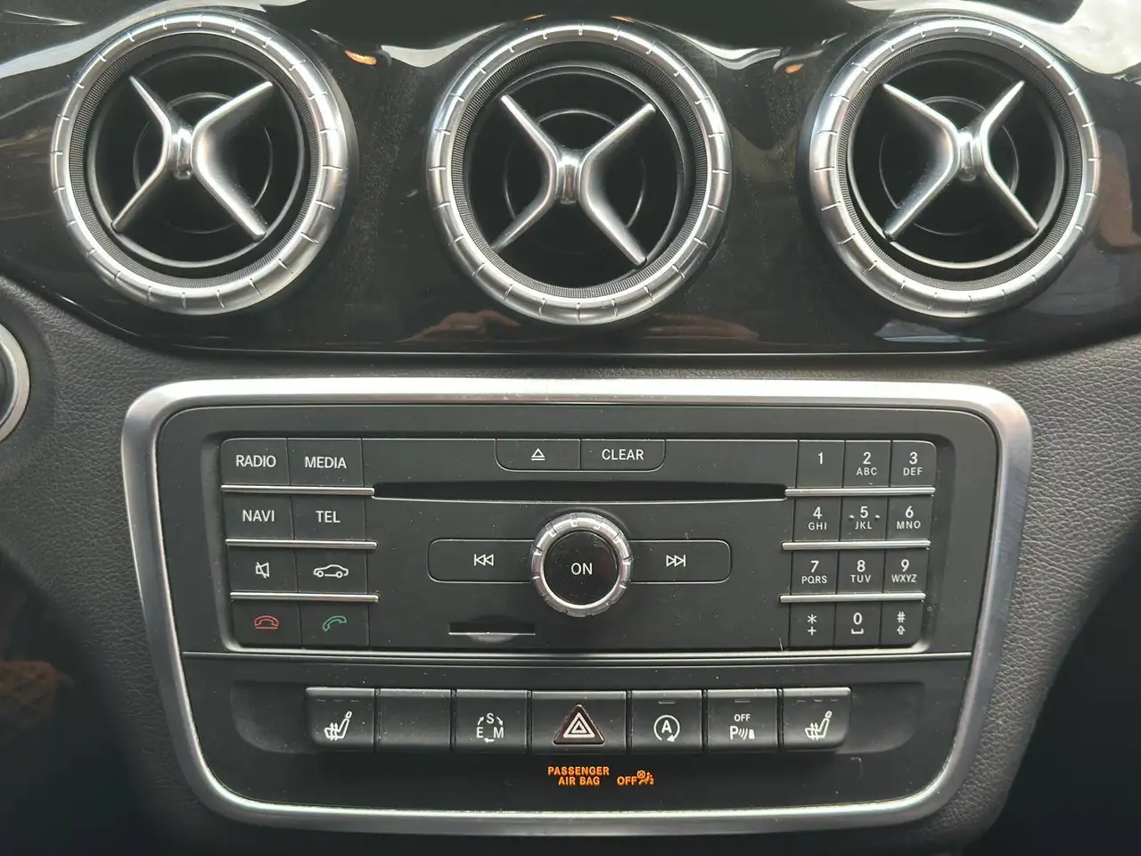Mercedes-Benz CLA photo Mercedes-Benz CLA