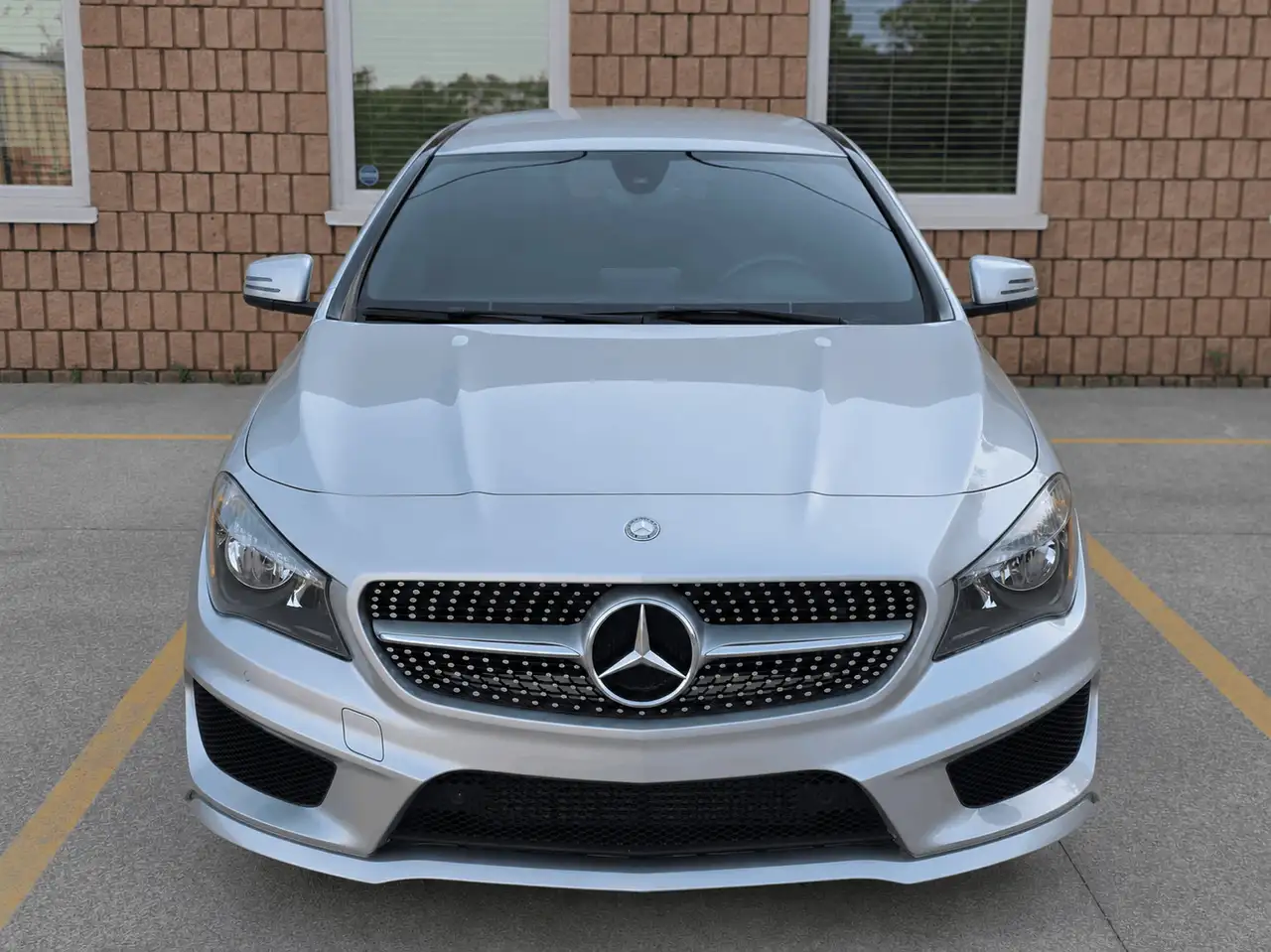 Mercedes-Benz CLA photo Mercedes-Benz CLA