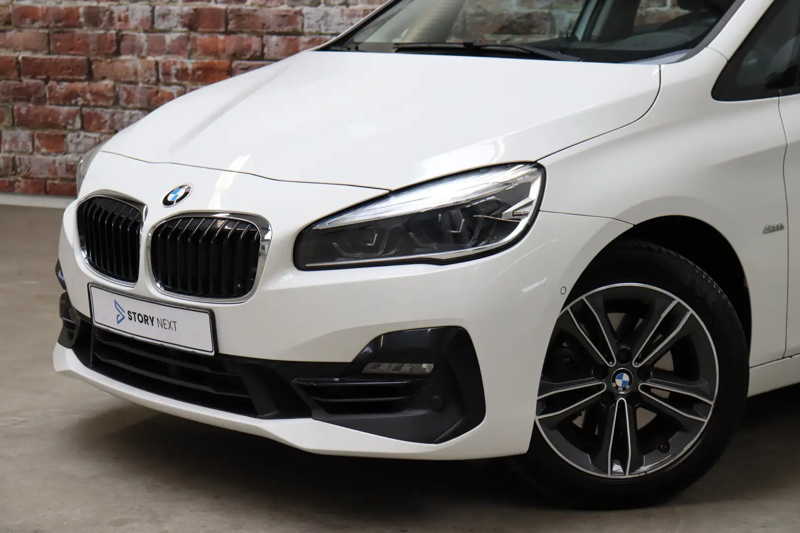 BMW 220 2 Serie Active Tourer 220i Executive Sport Line Au Wit - 2