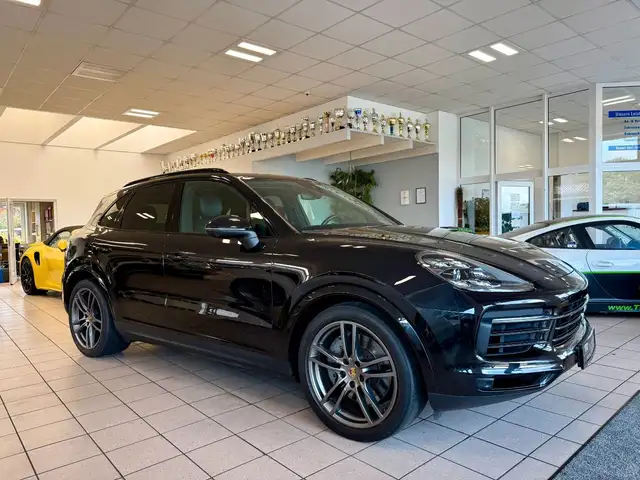 2018 Porsche Cayenne in Black for sale