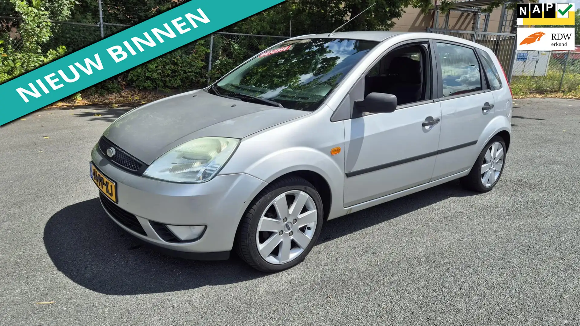 Ford Fiesta 1.3 Futura LEUKE AUTO RIJDT EN SCHAKELT GOED Gris - 1
