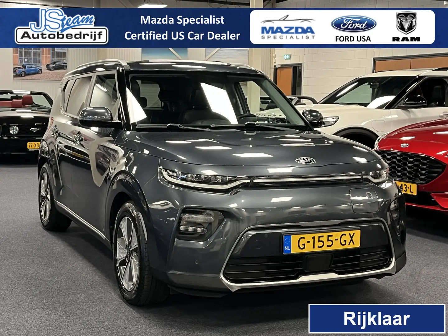 Kia Soul e-Soul ExecutiveLine 64kWh 204PK Automaat | Leder Gris - 1