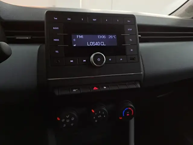 Renault Clio view 13