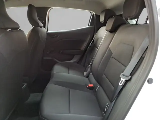 Renault Clio view 11