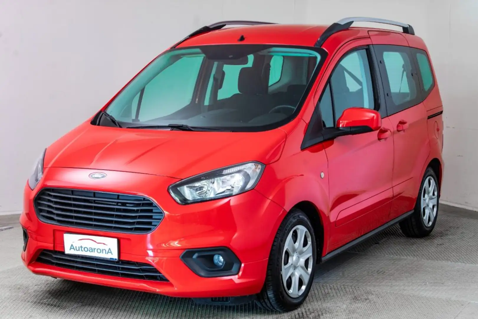 Ford Tourneo Courier 1.5 TDCI 75 CV Plus Rosso - 1