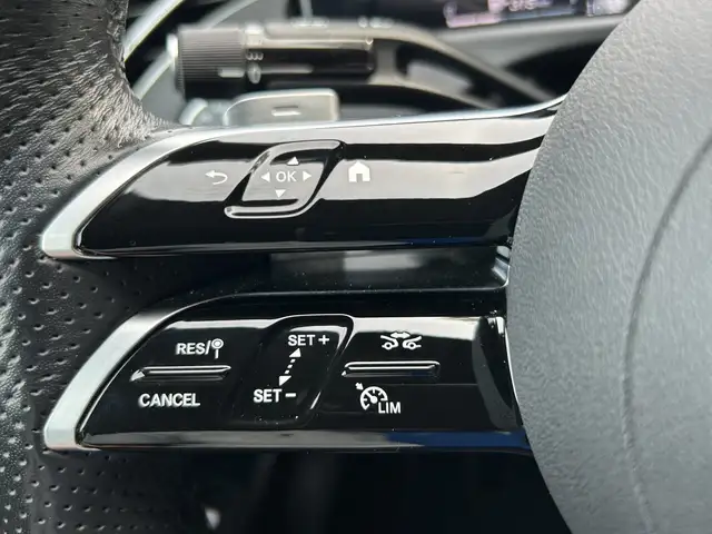 Mercedes-Benz E-Class view 16