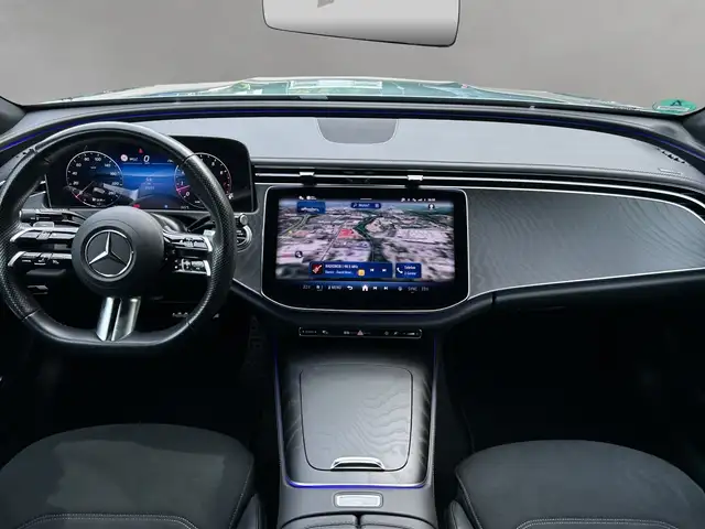 Mercedes-Benz E Class view 11