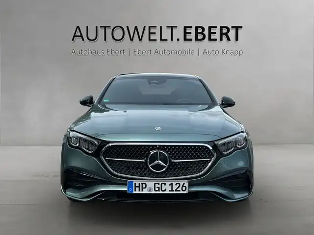 Mercedes-Benz E-Class view 6