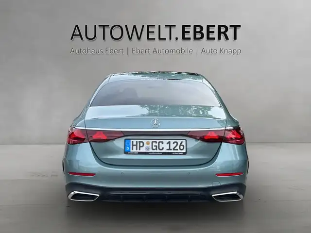 Mercedes-Benz E Class view 4