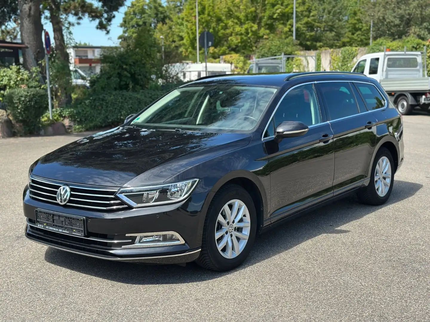 Volkswagen Passat Variant Comfortline BMT/Start-Stopp AHK Navi Klima SHZ Schwarz - 1