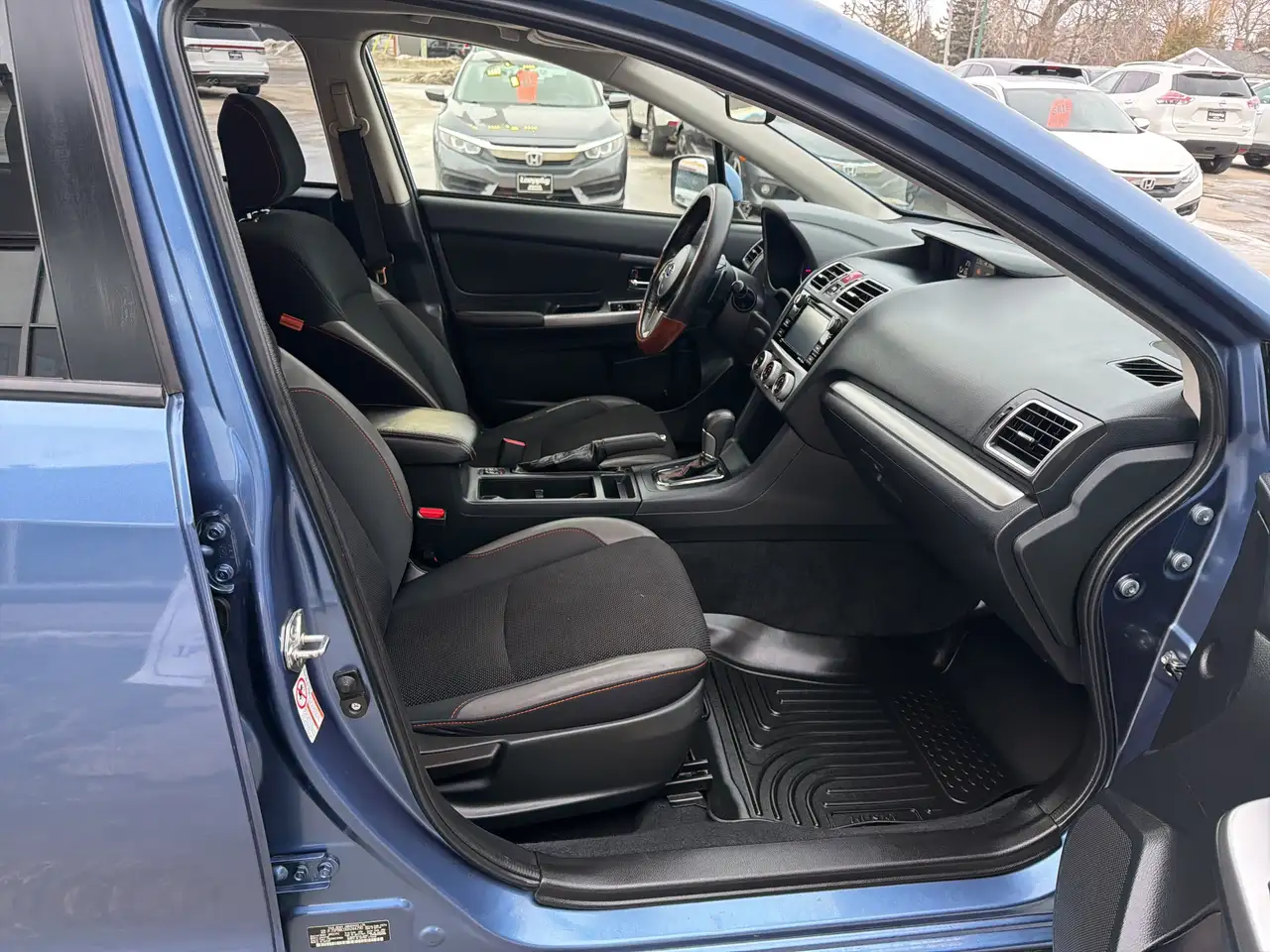 Subaru XV снимка Subaru XV