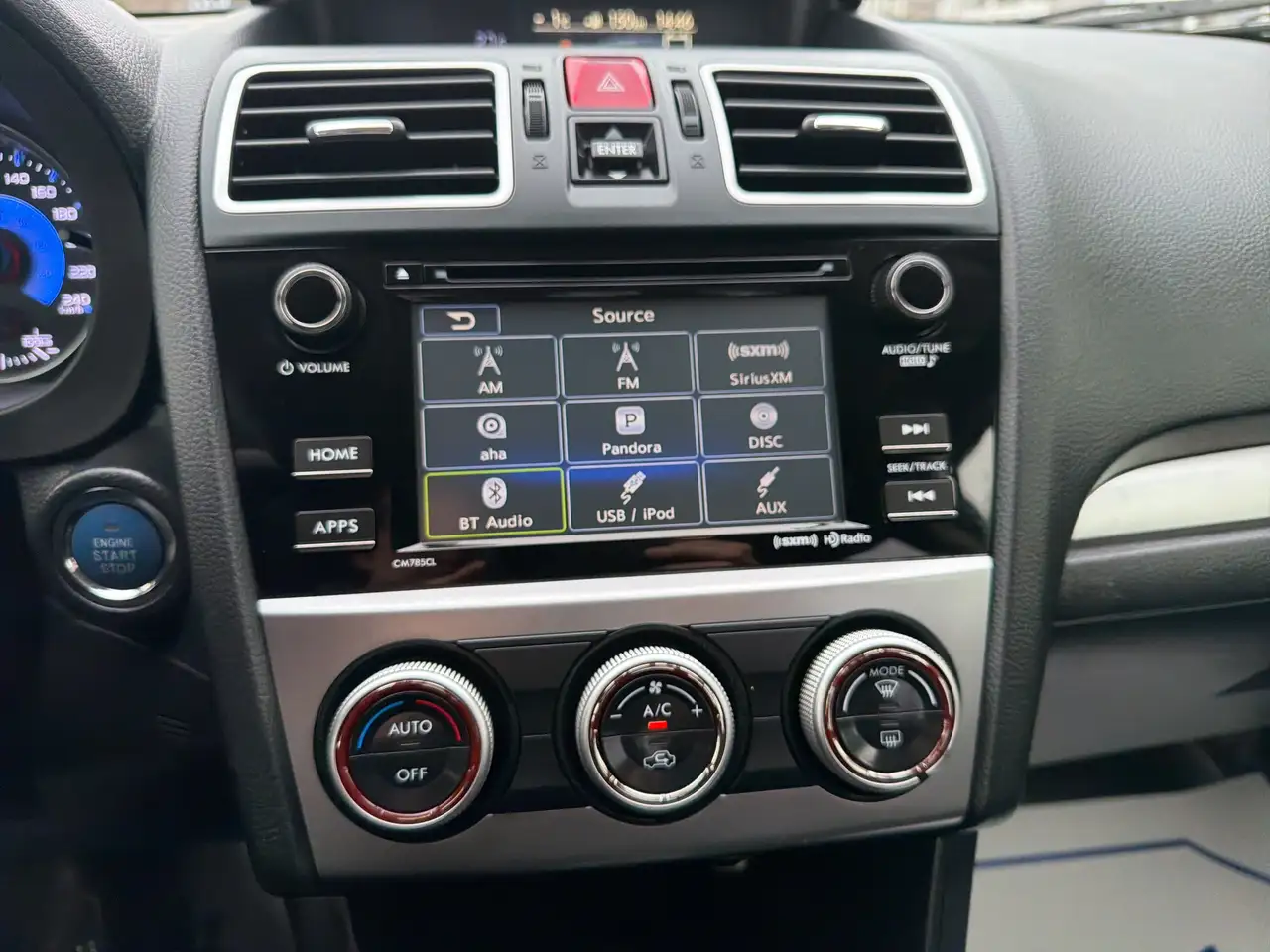 Subaru XV снимка Subaru XV