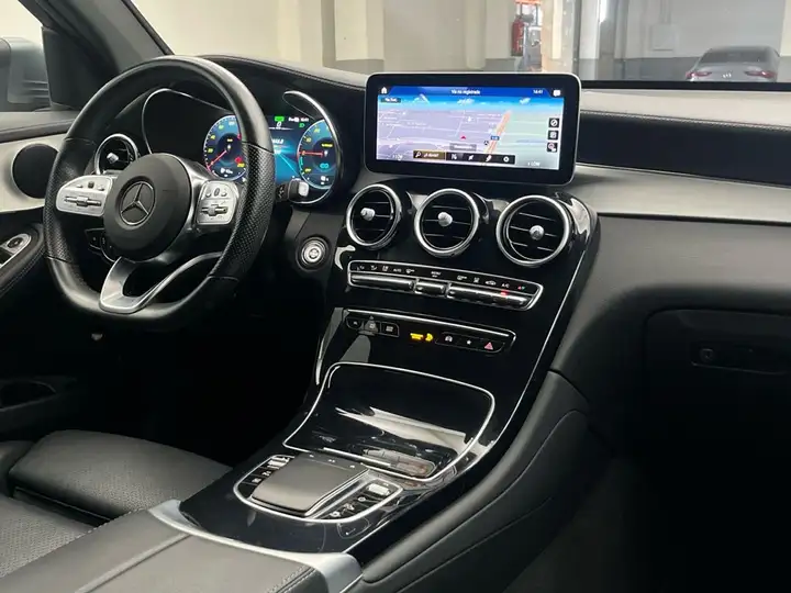 Mercedes-Benz GLC 2021, foto 10