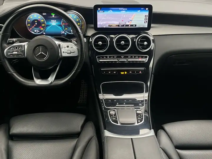 Mercedes-Benz GLC 2021, foto 8