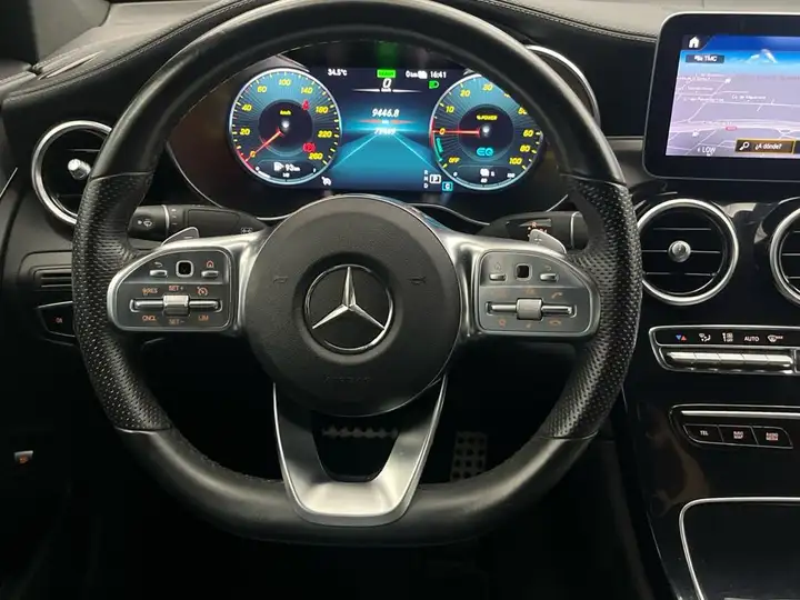 Mercedes-Benz GLC 2021, foto 9