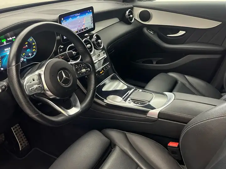 Mercedes-Benz GLC 2021, foto 6