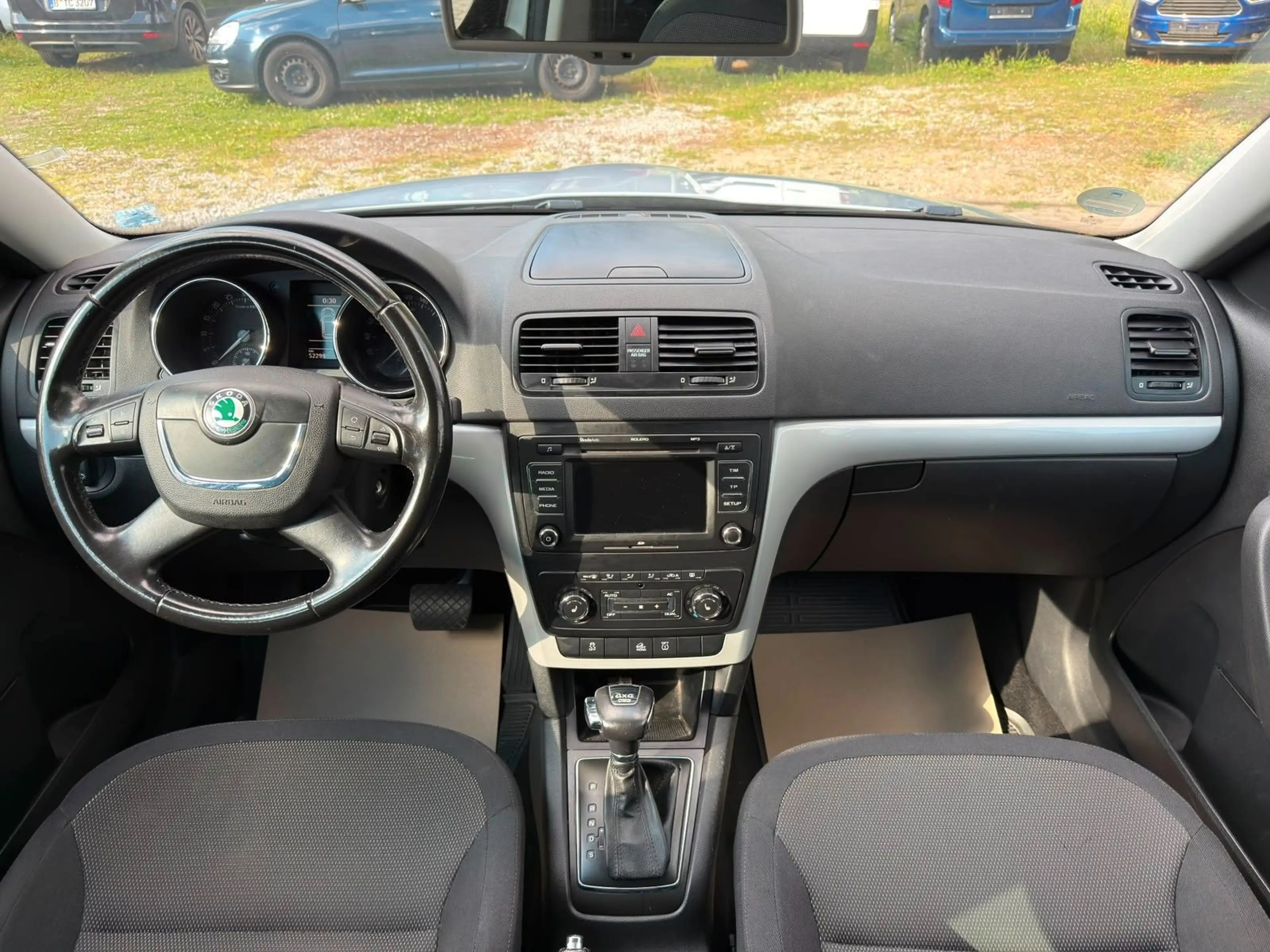 Skoda Yeti 2.0 TDI DSG Ambition Plus Edition 4x4 — photo 3