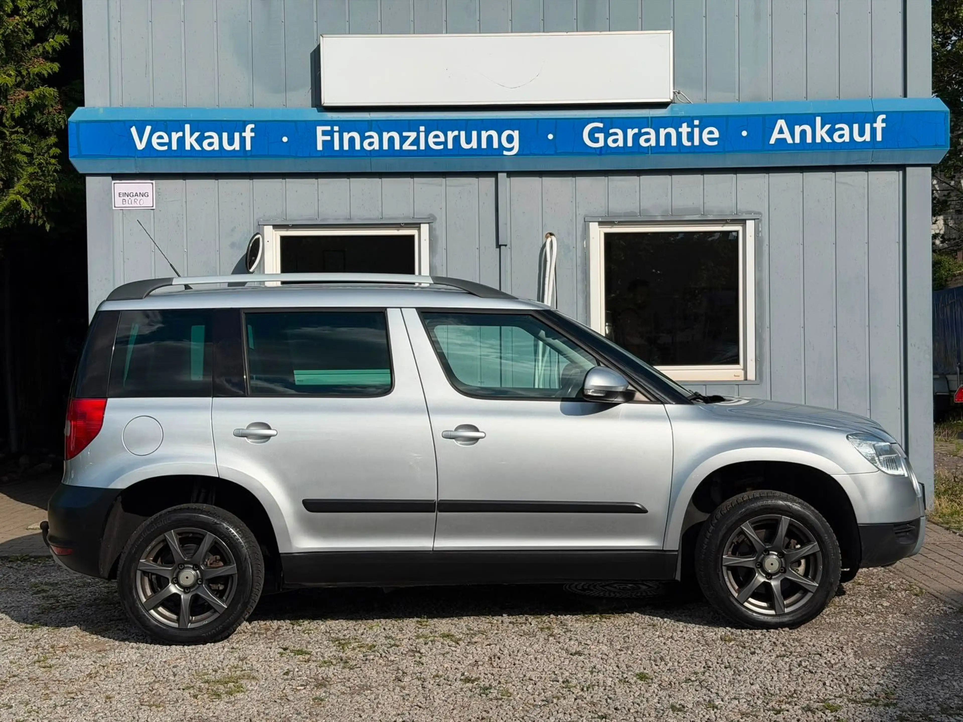 Skoda Yeti 2.0 TDI DSG Ambition Plus Edition 4x4 — photo 2