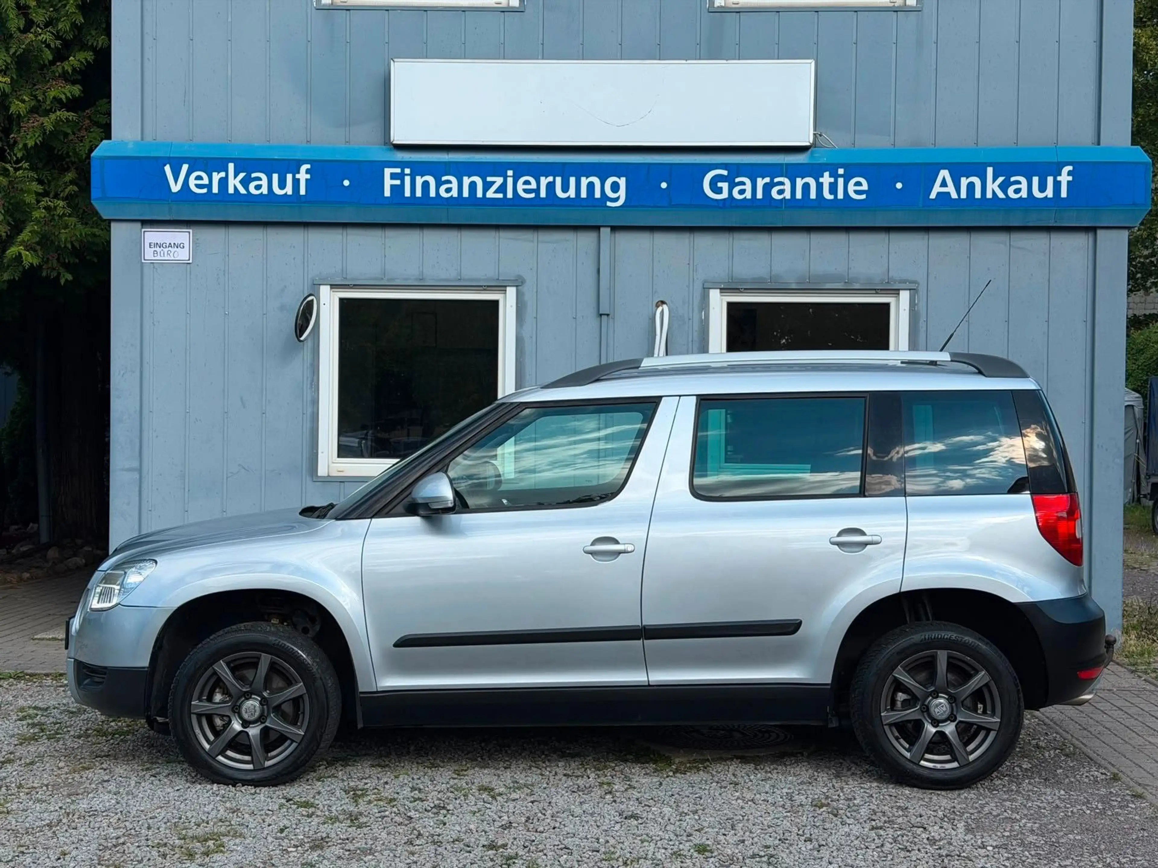 Skoda Yeti 2.0 TDI DSG Ambition Plus Edition 4x4 — photo 6