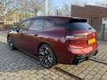 BMW iX M70, Suite Castanea, Bowers & Wilkins, Panorama Czerwony - thumbnail 7
