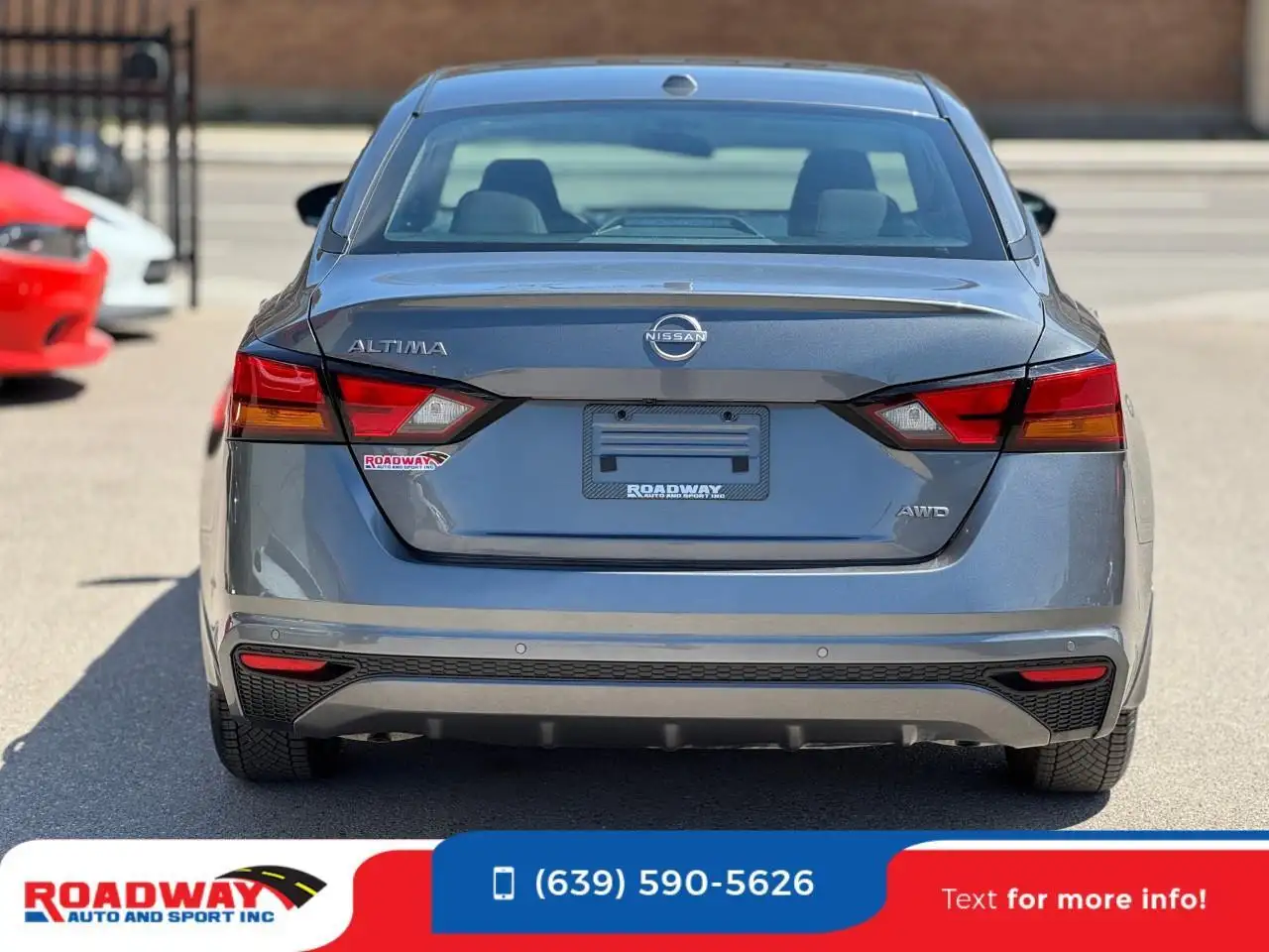 Nissan Altima снимка Nissan Altima