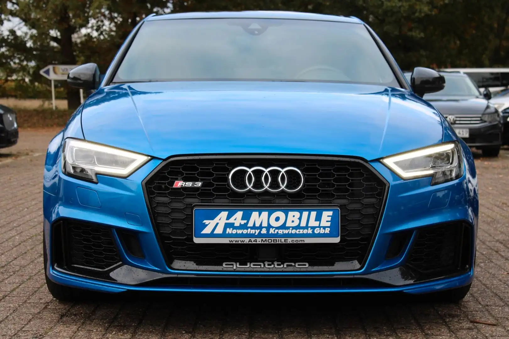 Audi RS3 Lim. 2.5 TFSI quattro Virtual Pano LED B&O Blau - 2