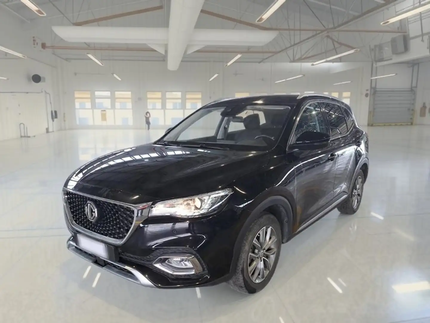 MG HS 1.5T MT 2WD - 1