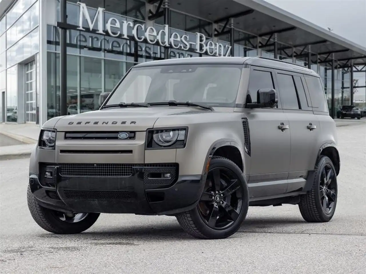 2025 Land Rover Defender